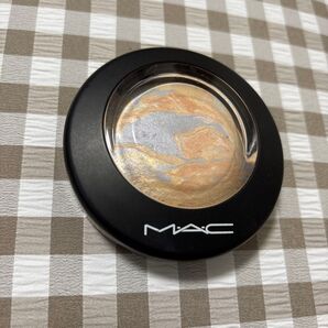 MAC ミネラライズスキンフィニッシュ