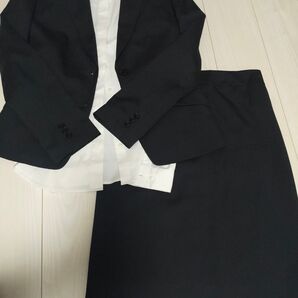 佐々木希 nline スーツ シャツユニクロ