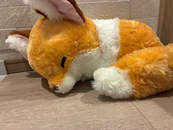 ちょコンとキツネ くるんとおねむ ウルトラBIG ぬいぐるみ きなこ