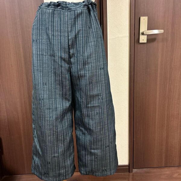間道柄(縦じま)の紬リメイク セミワイドパンツ ウエスト総ゴム 丈78 M目安