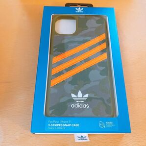 【新品未使用】adidas iPhone11用スマホケース アディダスストライプ