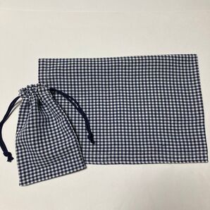 2点セット シンプルギンガムチェックの大きめランチョンマットと小さめ巾着C94 ハンドメイド