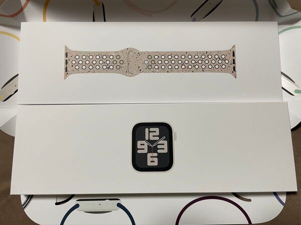新品未開封 Apple Watch SE 第2世代 GPS 40mm