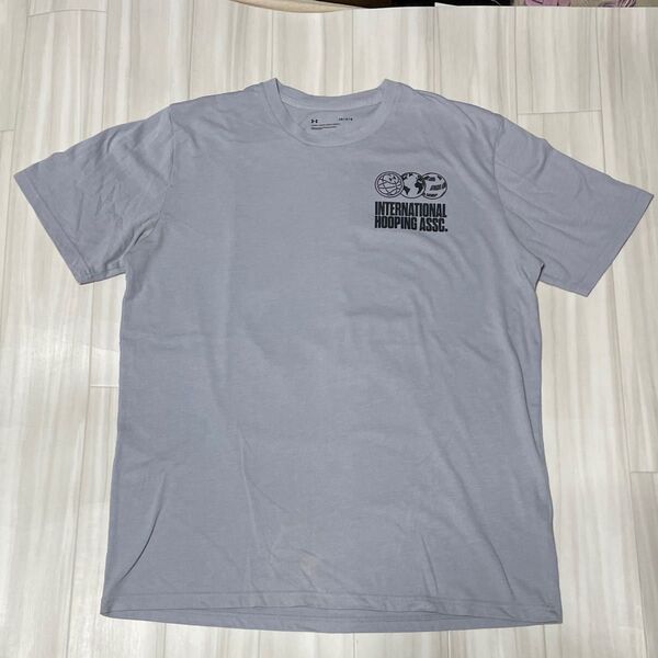 UNDER ARMOURアンダーアーマー両面プリントTシャツUSサイズL身幅約54、着丈約71ユーズド品洗濯済みです。