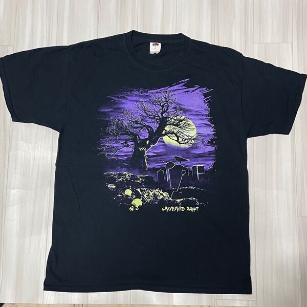 フルーツオブザルームプリントビンテージTシャツUSサイズL身幅約53、着丈約72ユーズド品洗濯済み。プリント部分綺麗、黒Tお探し方
