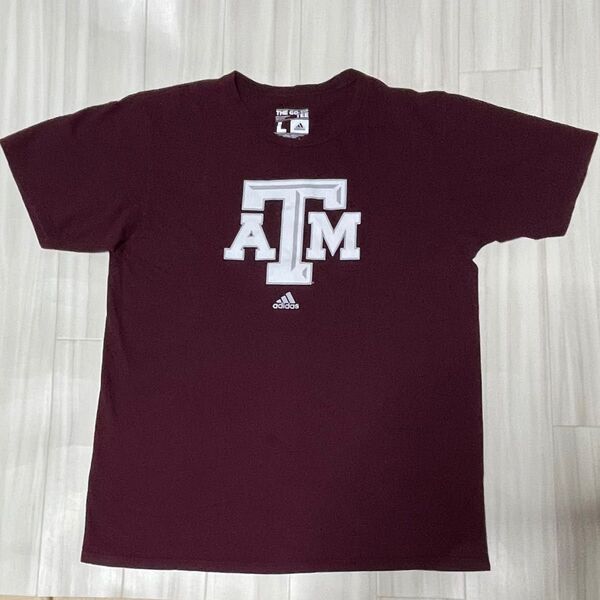 adidas テキサスA&M大学 TシャツUSサイズL身幅約53、着丈約70ユーズド品洗濯済み。カレッジTシャツお探しの方に
