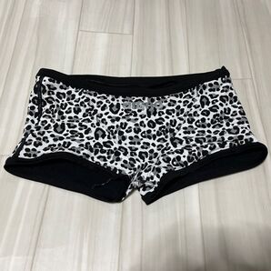 arena 競泳水着 練習用レオパード柄 ホワイト×ブラック耐塩素、Lサイズウエスト80〜84、サイズアウトの為出品、水洗い陰干済