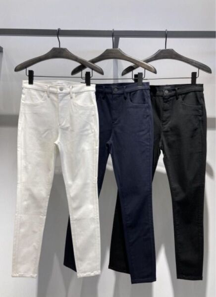 一度のみの着用、美品!J brand×セオリー ジェギンス 26インチ 白 ホワイトデニム