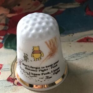 新品廃盤◆イギリス製シンブル指貫ボーンチャイナ◆ くまのプーさん