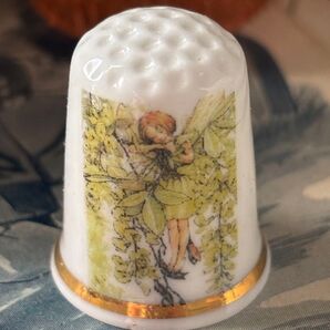 新品廃盤◆イギリスバーチクロフト社製シンブル指貫◆メアリーシシリーパーカー花の妖精