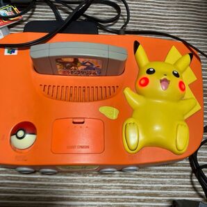 NINTENDO64ピカチュウオレンジイエロー他カセット4個、コントローラ2個