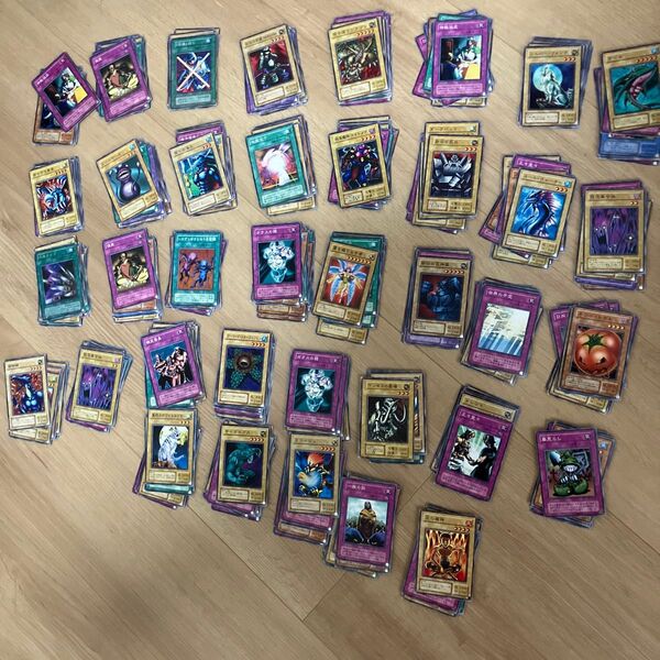 遊戯王カード ノーマルカード約370枚 レアカード2枚