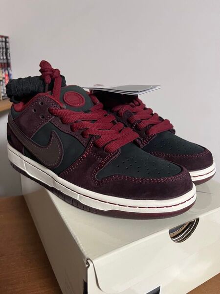 25cm Riot Skateshop × Nike SB Dunk Low Pro QS