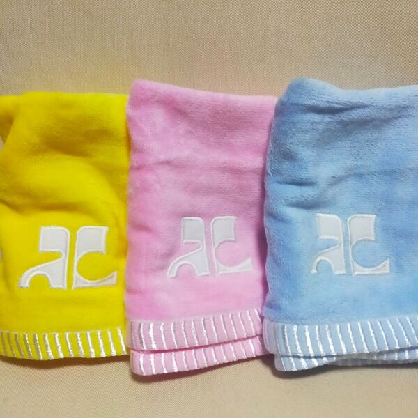 courreges クレージュ 大判タオルハンカチ