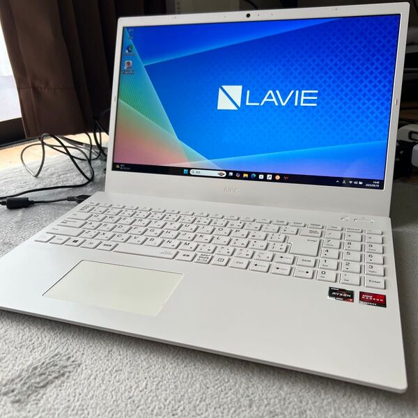 Lavie N1565/A Ryzen 7 4700U Windows11 Office2021