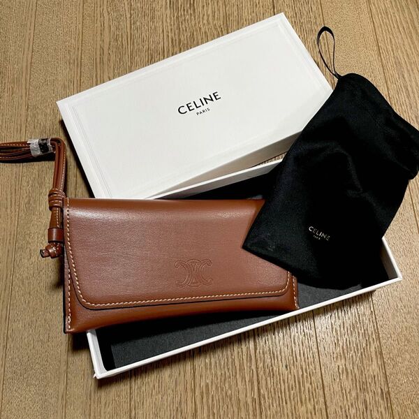 CELINE ストラップ付きサングラスまたはバッグ 新品未使用 TAN