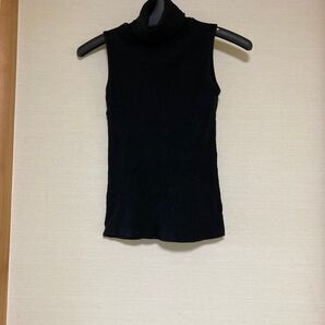ノースリーブ タートルネック 黒