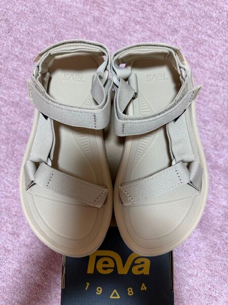新品 TEVA HURRICANE XLT2 SSME ライトベージュ23センチ