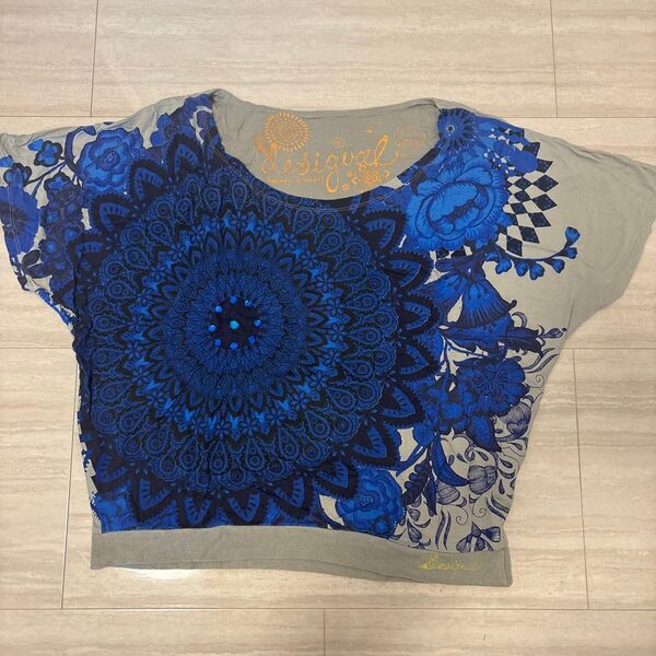 Desigual トップス