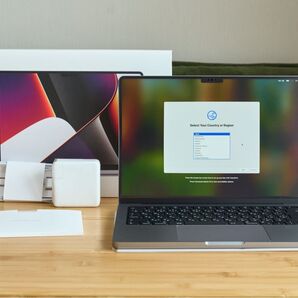美品 MacBook Pro 14インチ M1 Pro 32GB / 1TB