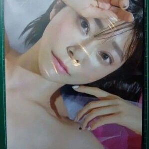 伊瀬茉莉也 1st写真集 「Actually」アクチュアリー 店舗限定カバー ver 声優 アマゾン 新品同様 クーポン消化