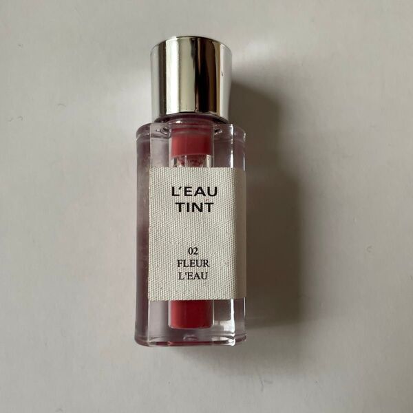 L'EAU TINT 02 FLEUR L'EAU リップティント