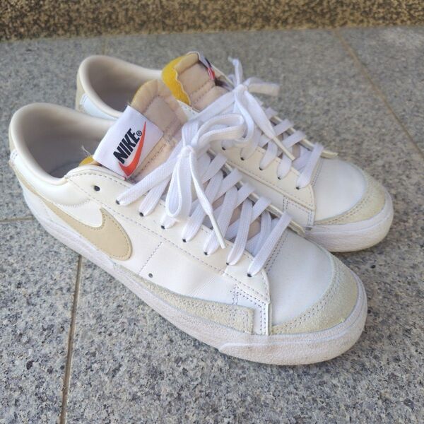 NIKE (ナイキ) スニーカー 24cm