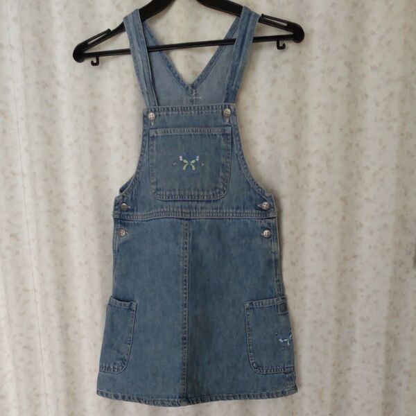 OSHKOSH デニムジャンパースカート 刺繍入り ブルー