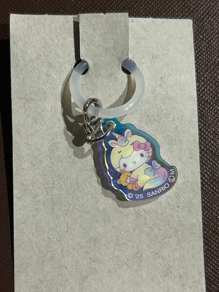 新品 サンリオキャラクターズ アクリルチャーム クリームinスナック ハローキティ