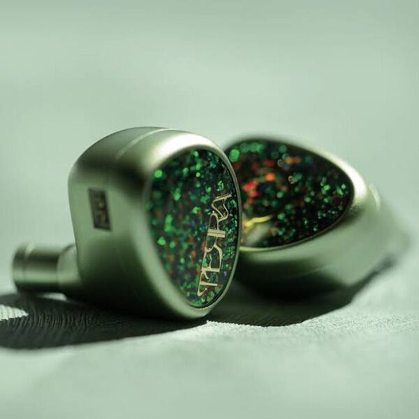 Lime Ears Terra イヤホン IEM 2pin to 4.4mm