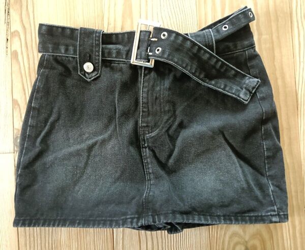 【SHEIN】黒無地 デニムスカッツ ショートパンツ Sサイズ