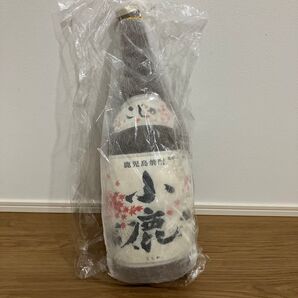 小鹿酒造 鹿児島 芋 本格焼酎 一升瓶 おもしろ クッション 抱き枕 映え ビッグ BIG