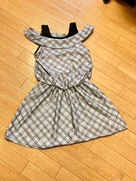 女の子 ワンピース チェック柄 オフショルダー風 150センチ