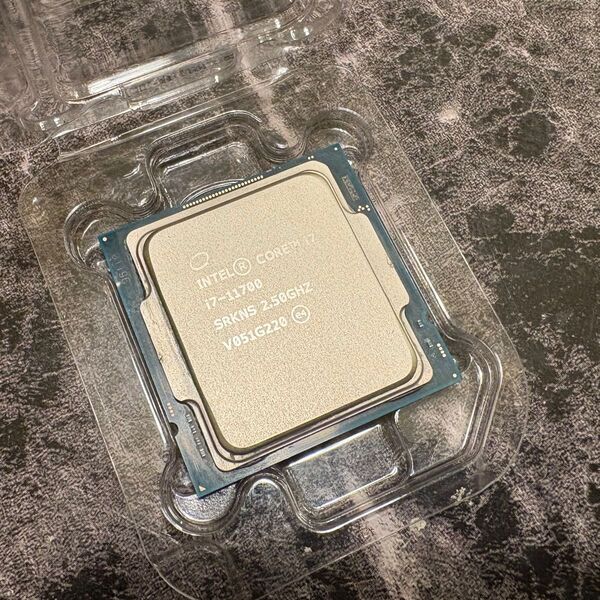 【5800Xよりも性能上!!】Intel Core i 7 17700 ほぼ新品