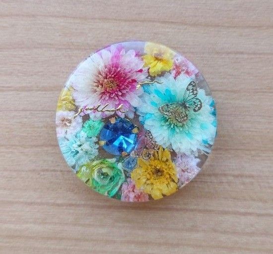 レジンヘアゴム♪ポニーフック・キーホルダー・ネックレス ハンドメイド ブローチ アクセサリー ヘアゴム