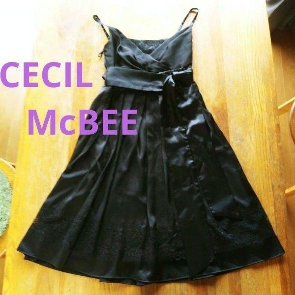 【CECIL McBEE】ブラック サテン スリップドレス セシルマクビー 黒