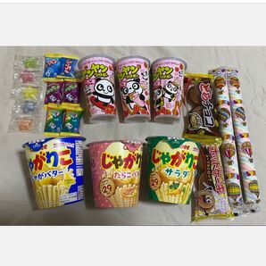 【値下げ】お菓子詰め合わせ まとめ売り じゃがりこ、ヤンヤンつけボー、超ロングマシュマロ、どらチョコ、ホットケーキ、ぷっちょ、飴