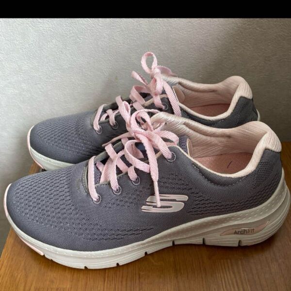 SKECHERS スケッチャーズ レディース スニーカー グレー/ピンク 24cm