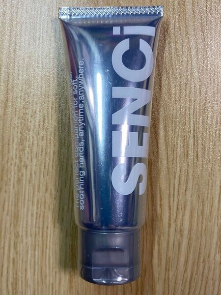SENCi センシ フレグランスハンドクリーム ペアー&ムスクの香り 40g