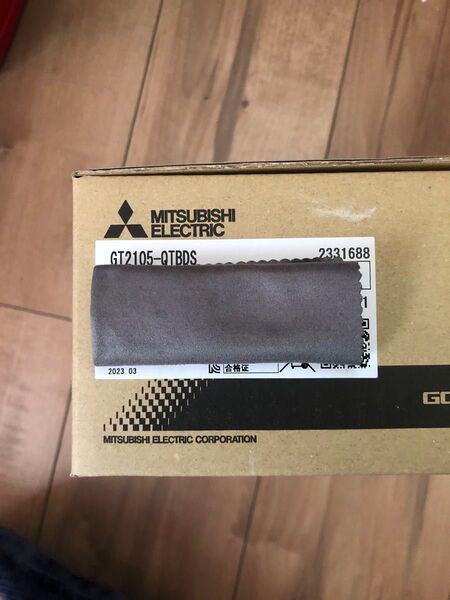 三菱電機 GT2105-QTBDS (2023年製) 未使用