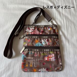 レスポートサック×ディズニー イッツアスモールワールドショルダーバッグ 3 ZIP