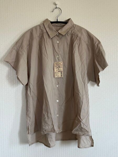 無印良品 タグ付き未使用シャツ ベージュ M