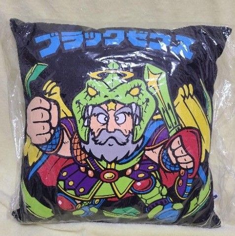 BREEZE×ビックリマン クッション ブラックゼウス