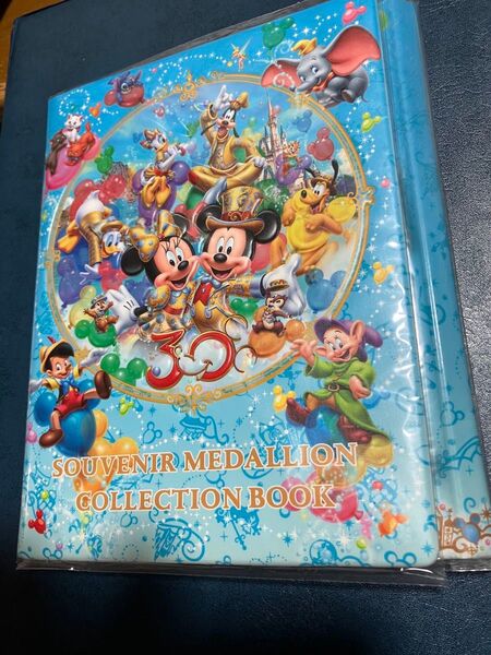 ディズニーランド30周年記念 メダリオンケース 新品未使用 スーベニアメダルケース ディズニー スーベニアコレクションブック