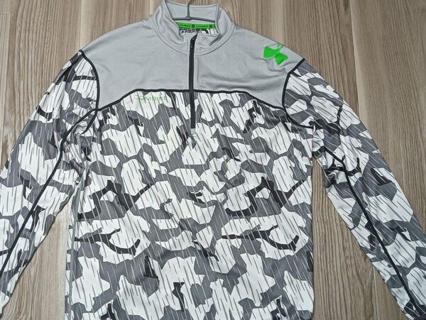 Under Armour Combine Lサイズ グレー/カモシャツ