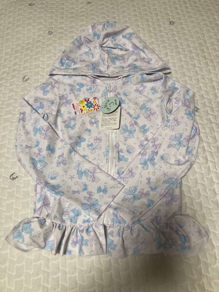新品未使用 マザウェイズ motherways ラッシュガード 130 水着 パーカー