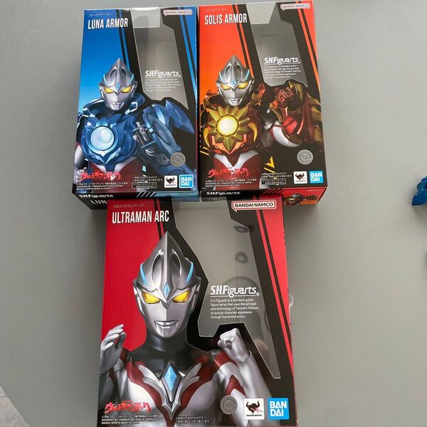 【3組セット】S H Figuarts バンダイ ウルトラマンアーク ソリスアーマー ルーナアーマー フィギュア