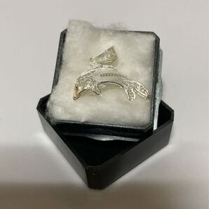 ジュエリー ペンダント チャーム 銀細工 銀線細工 イルカ イタリア マルタ 外国製