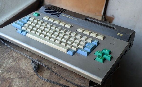 貴重 MITSUBISHI ML-8000 旧型PC MSX ELECTRIC 三菱電機 初号機 ■現状品