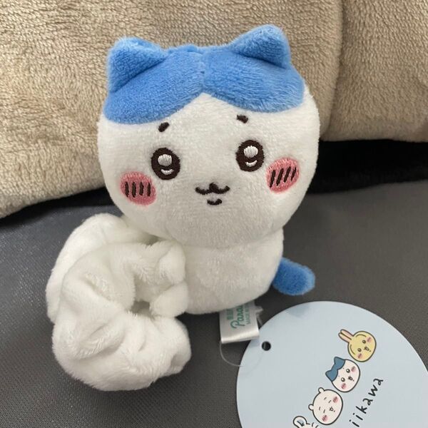 ちいかわ ぬいぐるみシュシュ ハチワレ